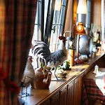 Arnold Hotel