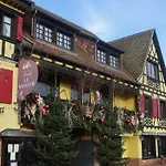 Arnold Hotel